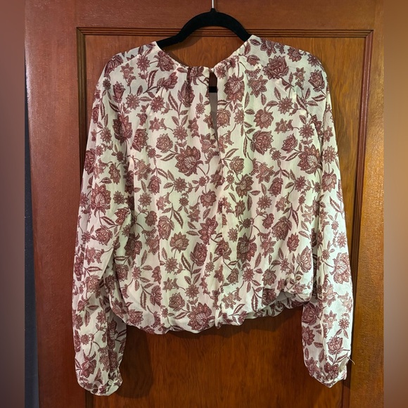 Dynamite Blouse - Picture 5 of 12